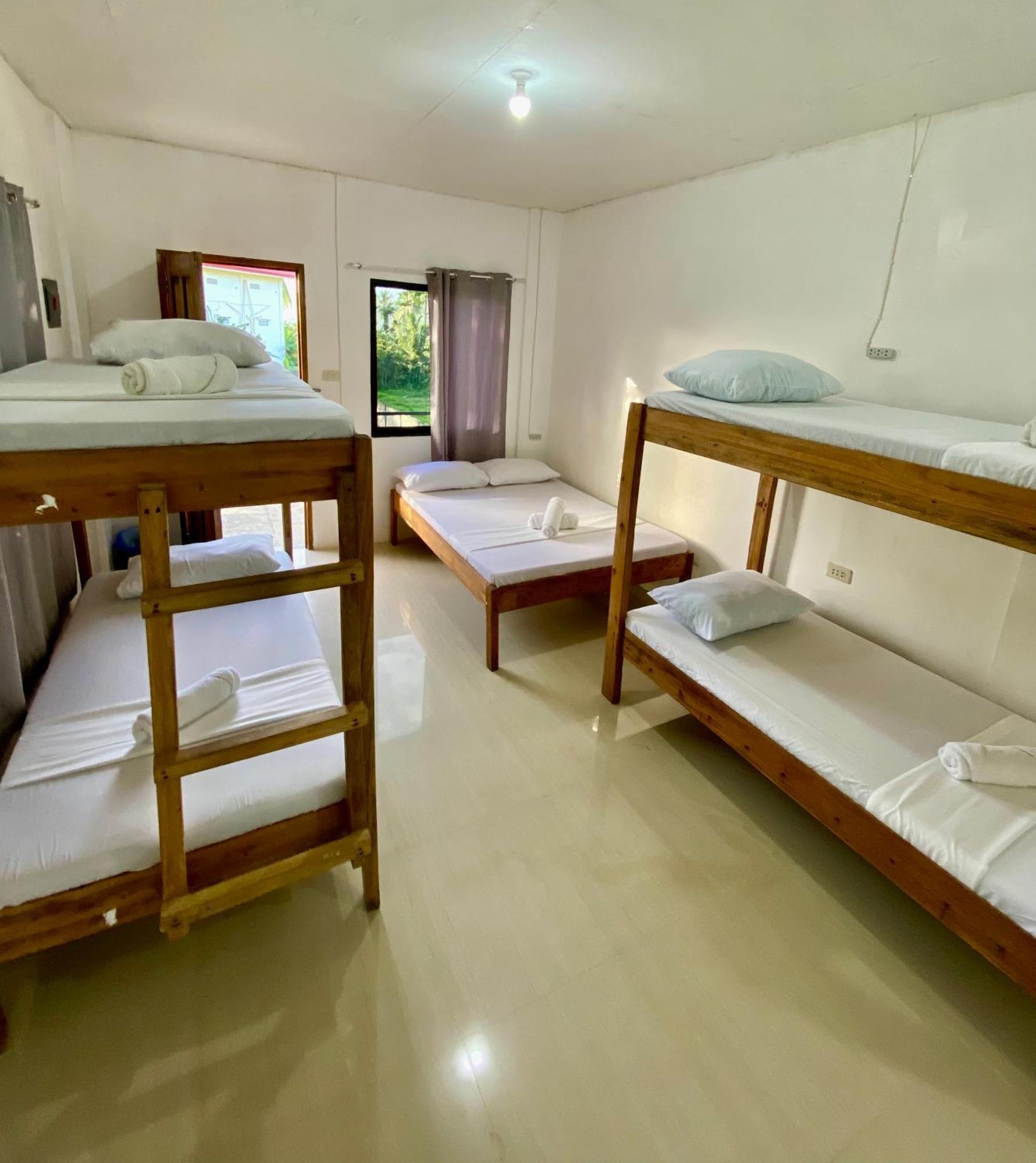 Reddot Guest House General Luna  Esterno foto