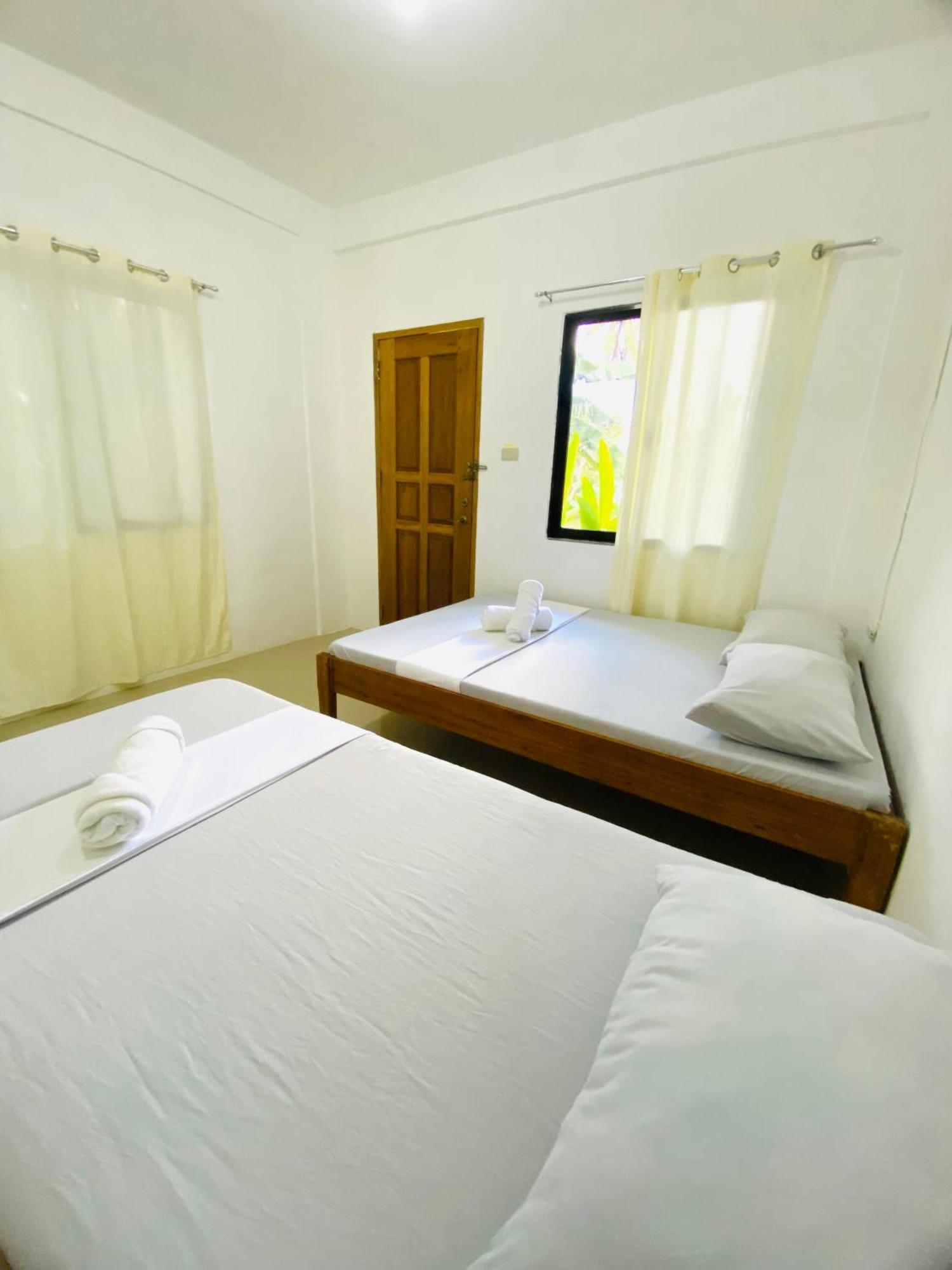 Reddot Guest House General Luna  Esterno foto